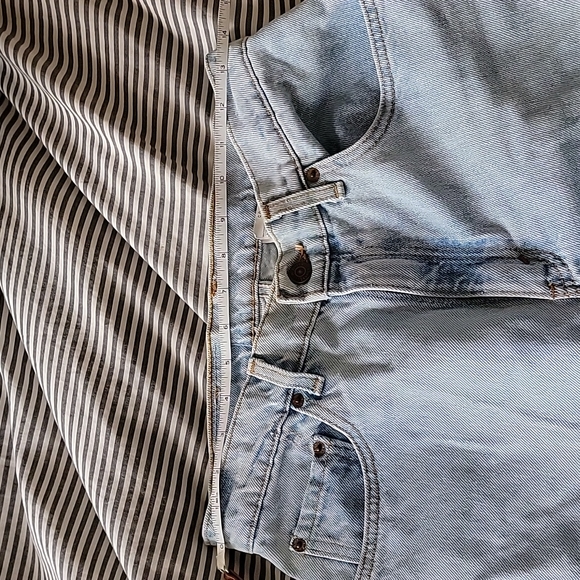 SOLD Vintage Levis 550 - Picture 7 of 11